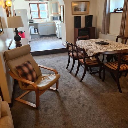 Brown Cow Apartment Dalton in Furness Exterior foto